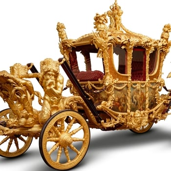 Buckingham Palace State Rooms and Queen Elizabeth II: Her Life in Style